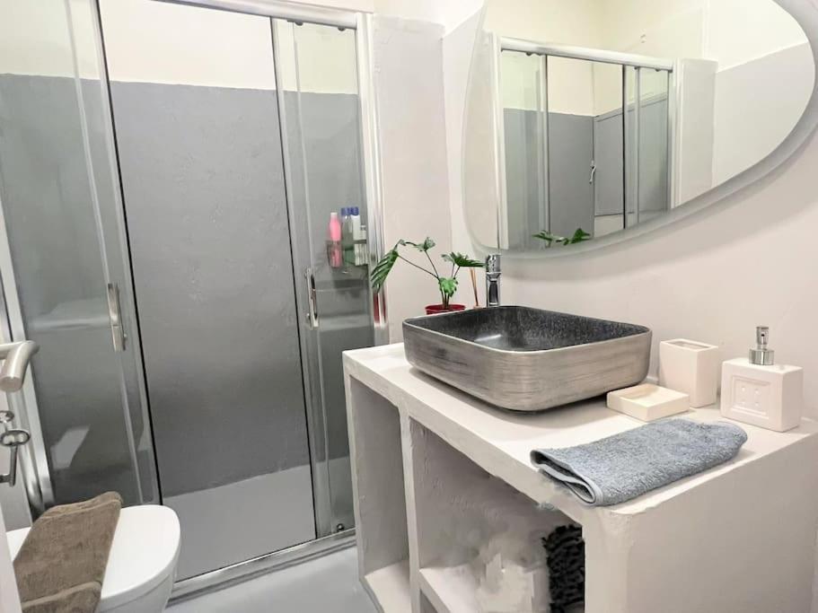 2Bdr Boutique Full Apt In Plaka Athene Buitenkant foto