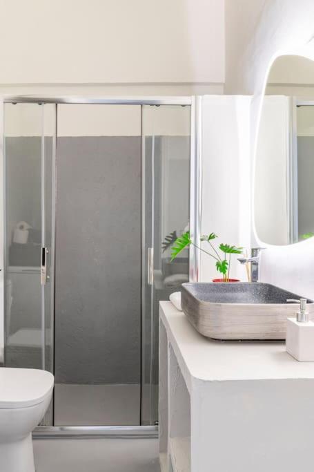 2Bdr Boutique Full Apt In Plaka Athene Buitenkant foto